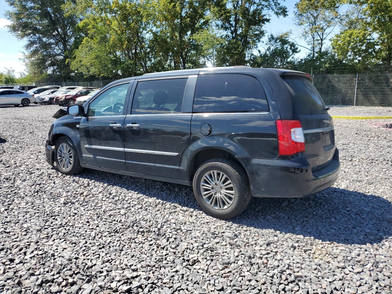 CHRYSLER TOWN & COUNTRY TOURING L