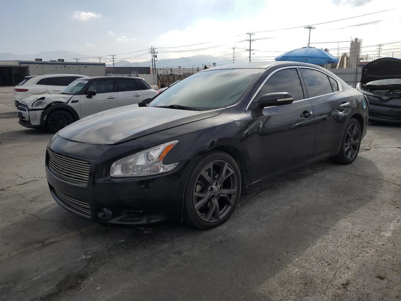 NISSAN MAXIMA S