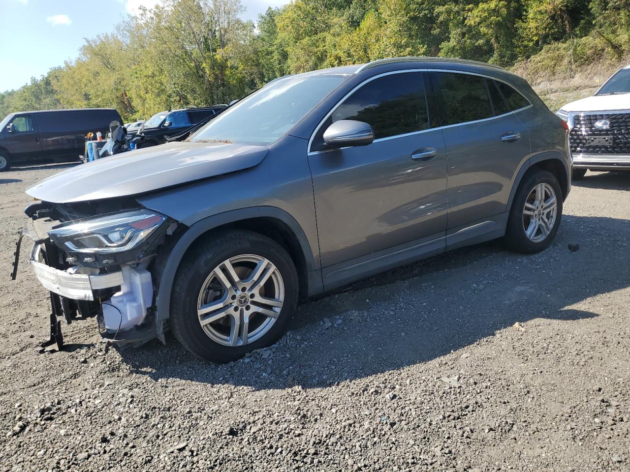 MERCEDES-BENZ GLA-CLASS 250 4MATIC