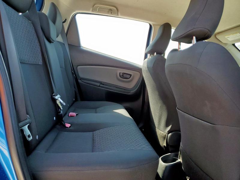 2015 TOYOTA YARIS VNKKTUD33FA033175
