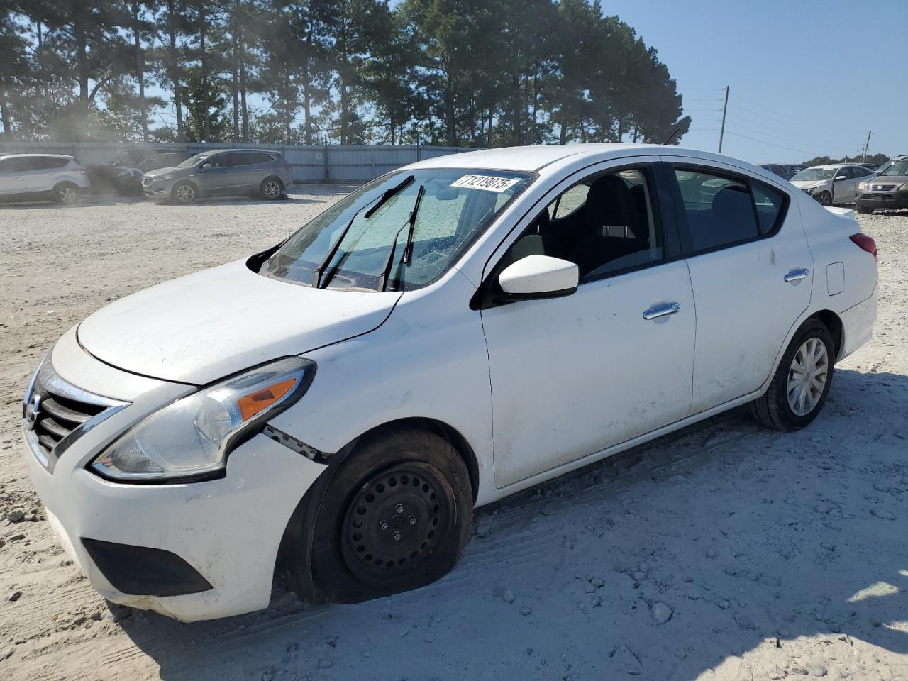 NISSAN VERSA S