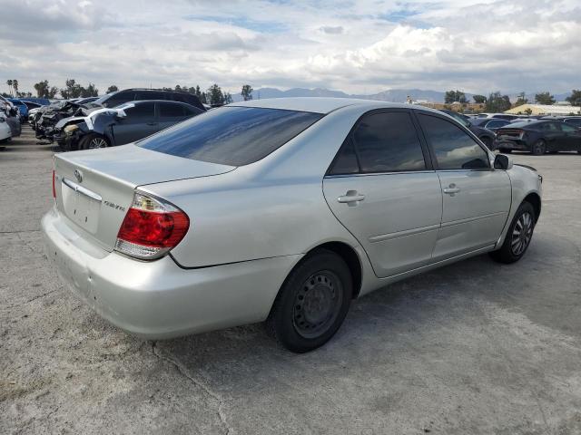 TOYOTA CAMRY LE 2005 silver  gas JTDBE32K453033874 photo #4