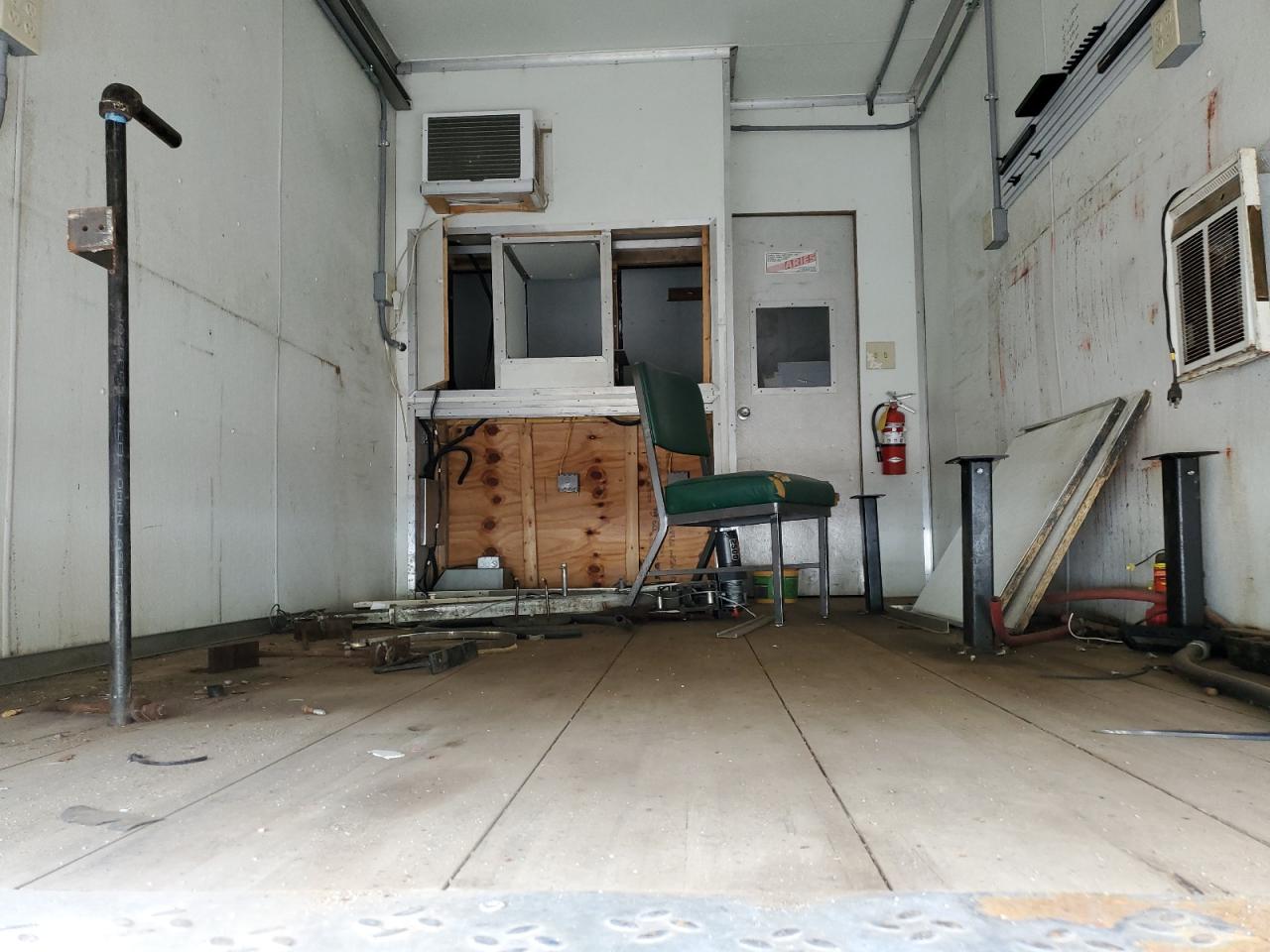 Lot #3257101356 2010 INTERNATIONAL 4000 4300