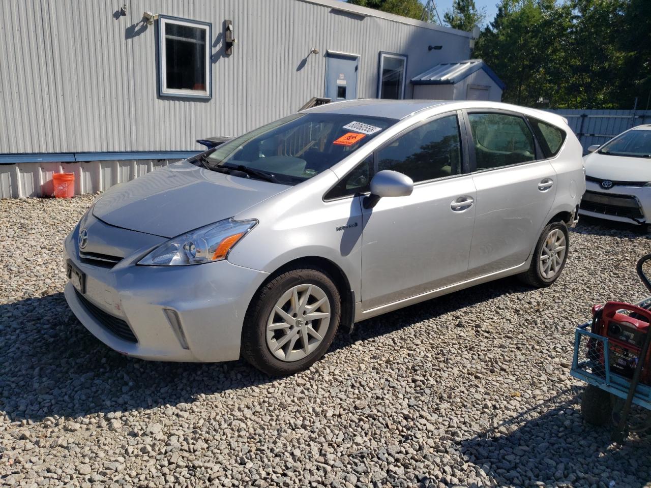 TOYOTA PRIUS V