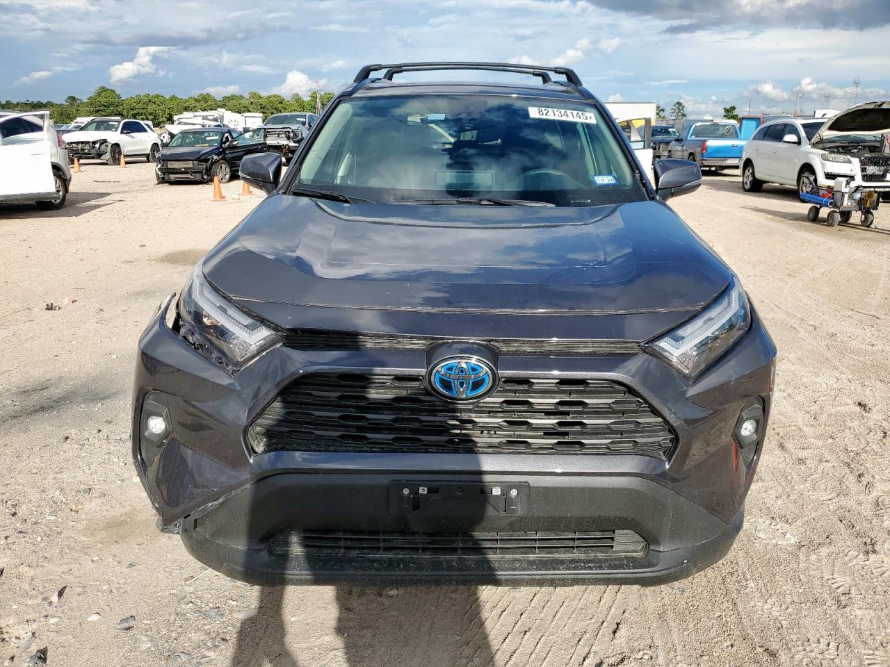 TOYOTA RAV4 XLE PREMIUM