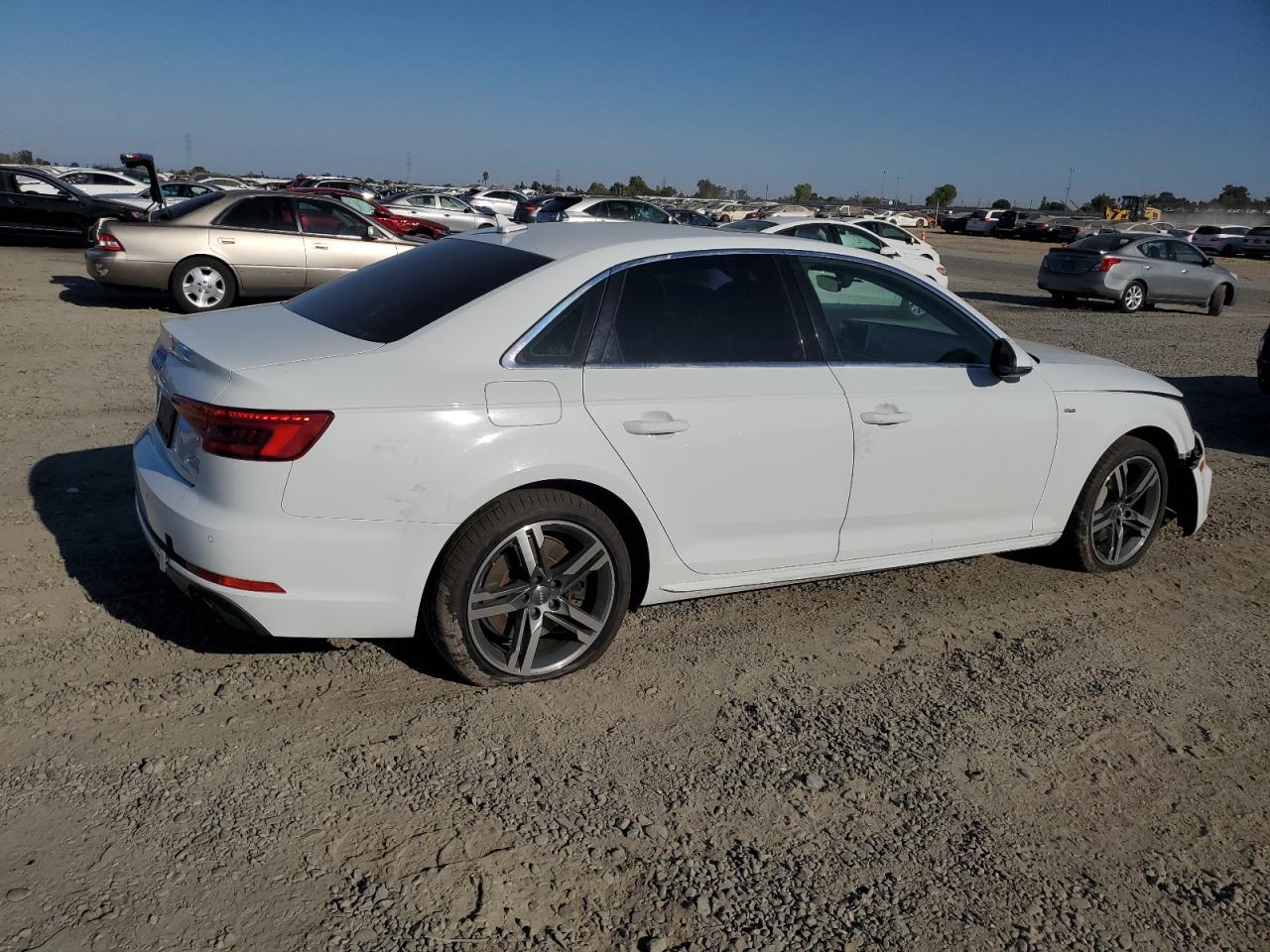 AUDI A4 PREMIUM PLUS