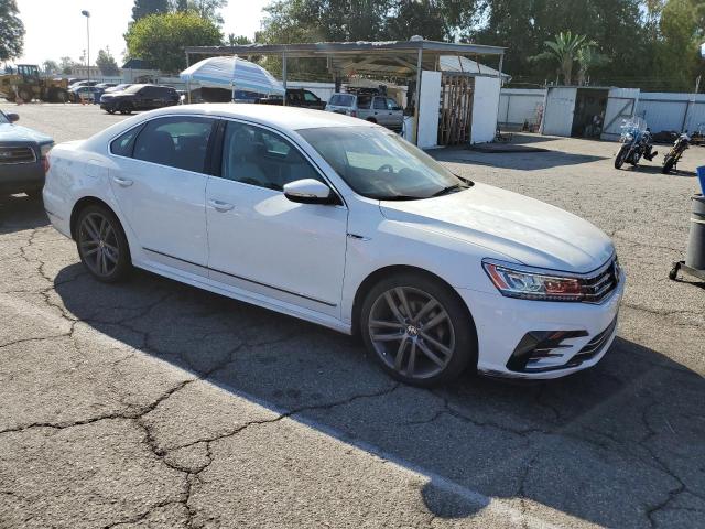 2017 VOLKSWAGEN PASSAT R-L 1VWDT7A39HC000788