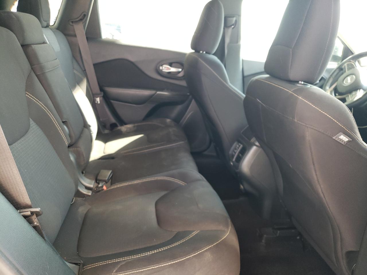 JEEP GRAND CHEROKEE LATITUDE