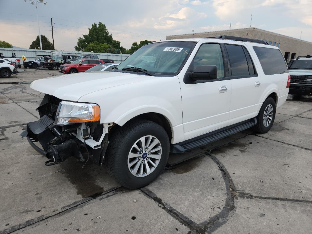 FORD EXPEDITION EL XLT