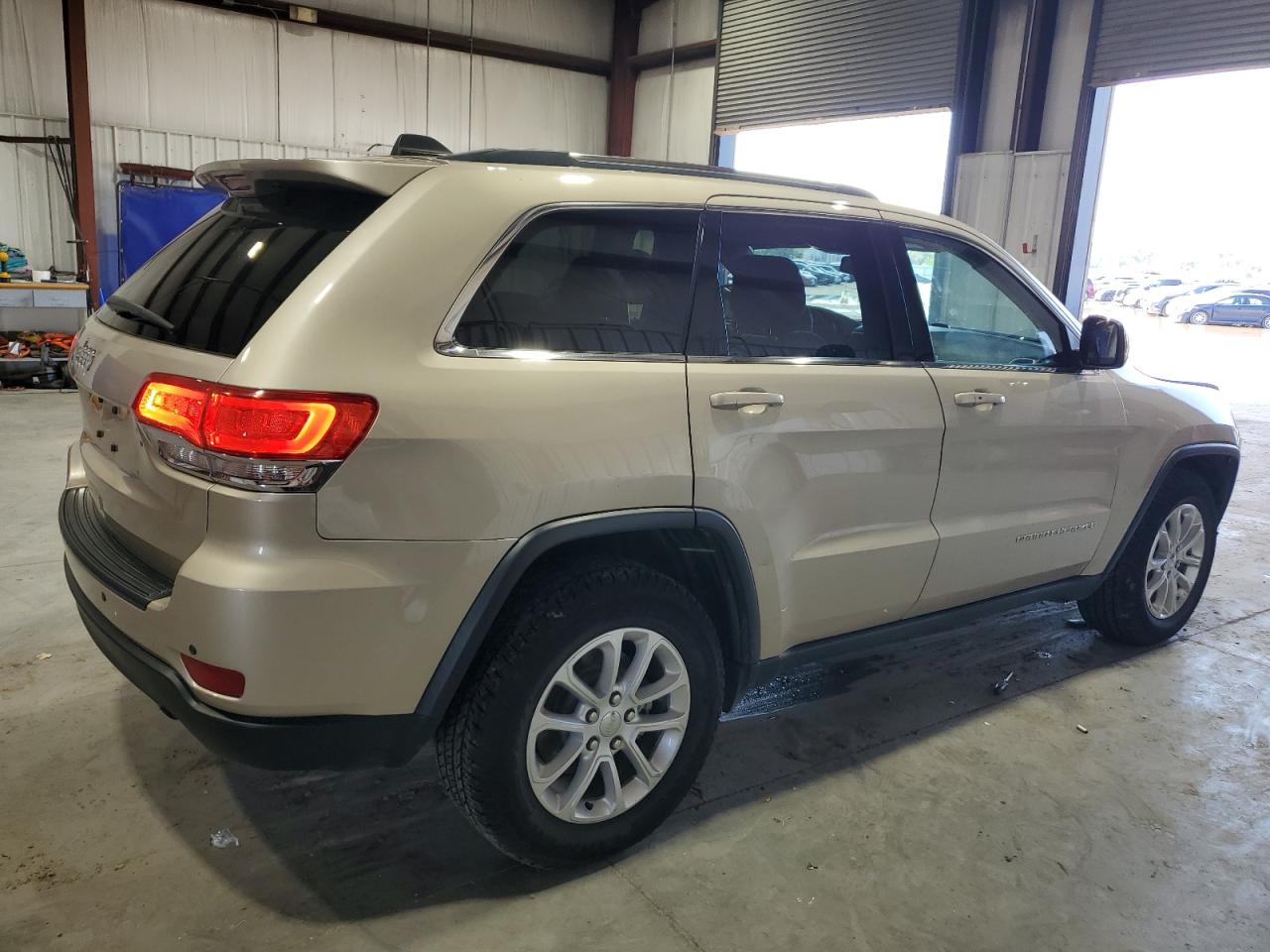 JEEP GRAND CHEROKEE LAREDO
