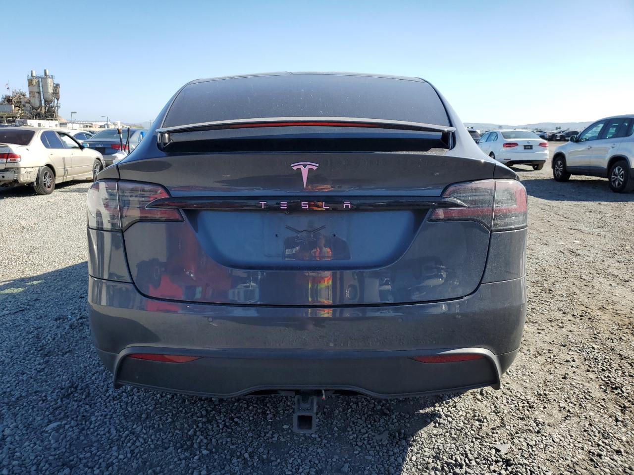 TESLA MODEL X