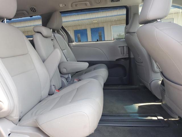 2017 TOYOTA SIENNA XLE 5TDYZ3DC5HS863853