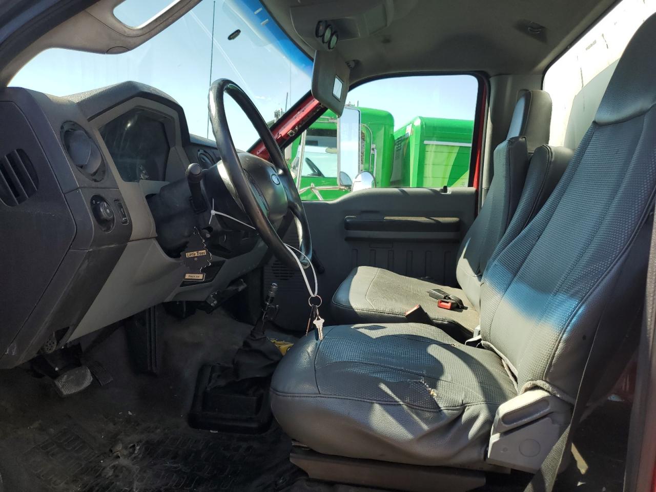 FORD F-750 SUPER DUTY