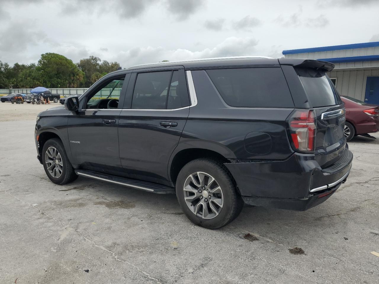 CHEVROLET TAHOE C1500 LS