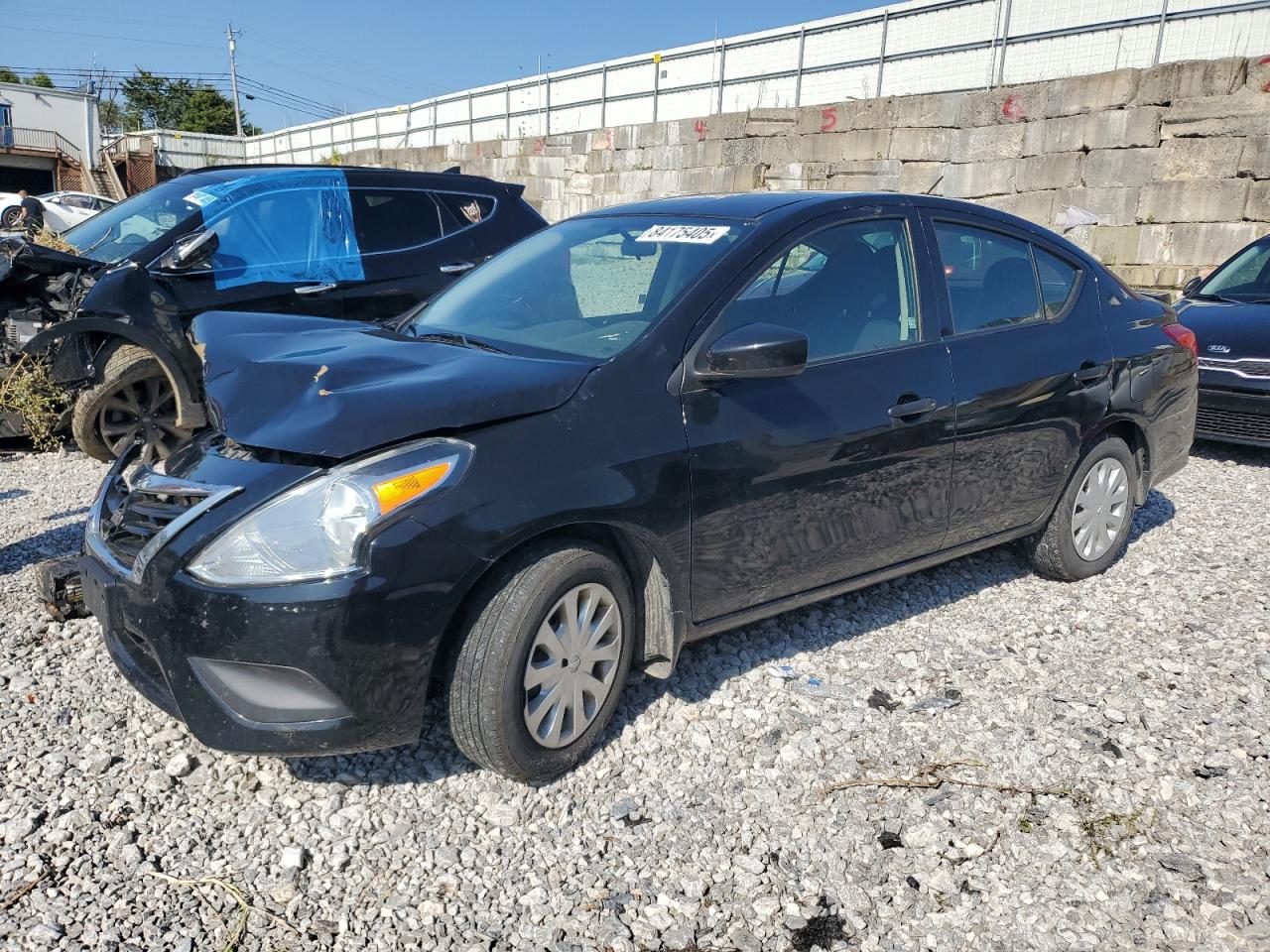 NISSAN VERSA S
