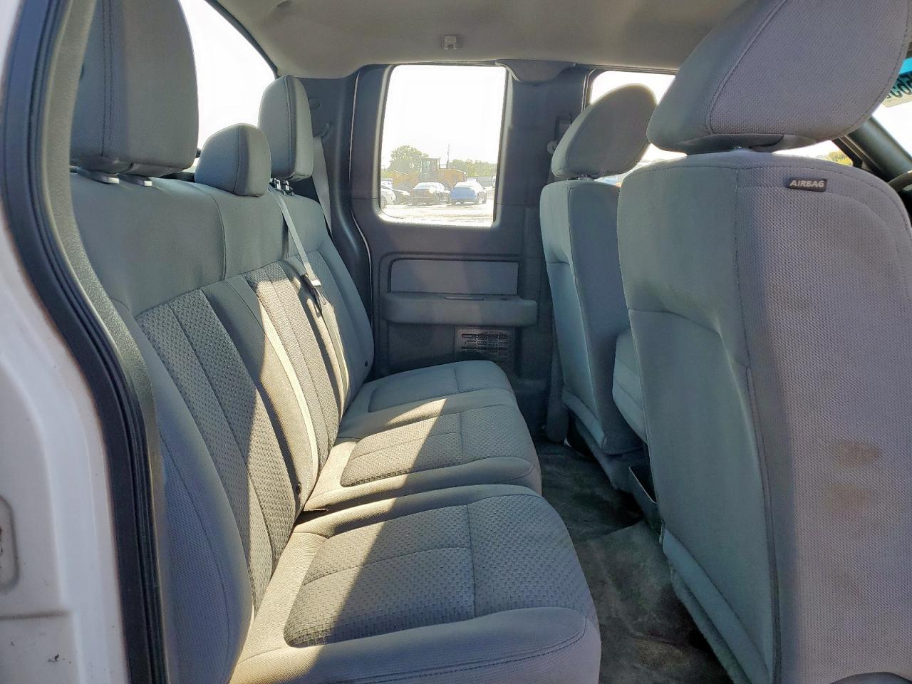 FORD F-150 SUPER CAB