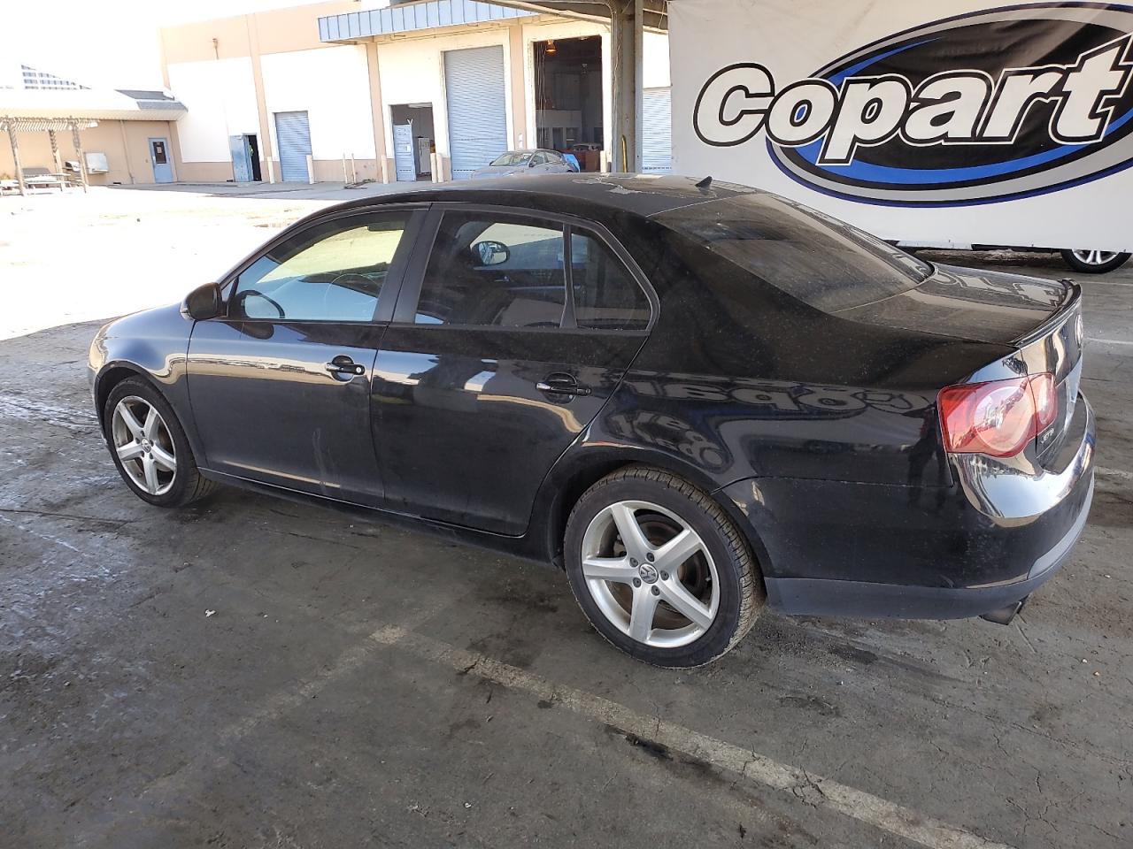 VOLKSWAGEN JETTA LIMITED