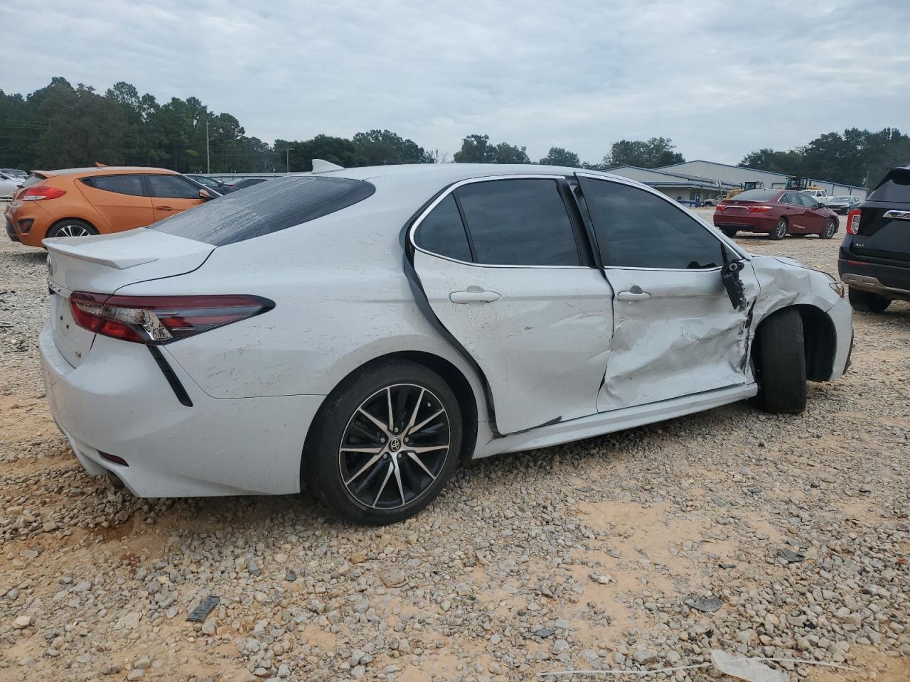 TOYOTA CAMRY SE NIGHT SHADE