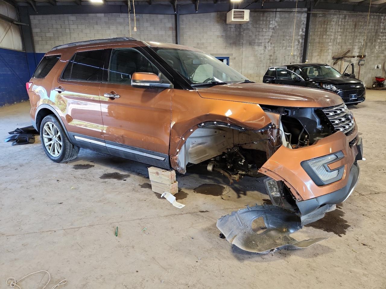 FORD EXPLORER LIMITED