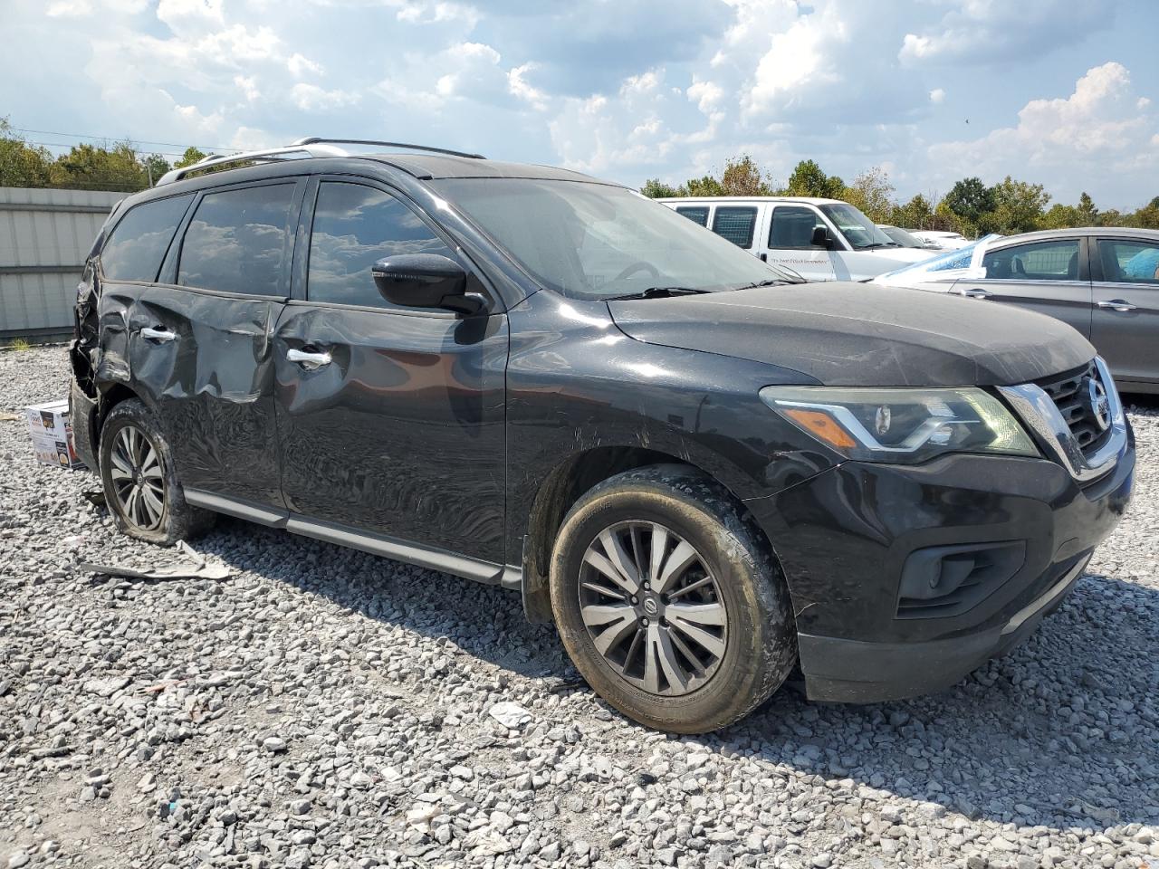 NISSAN PATHFINDER S