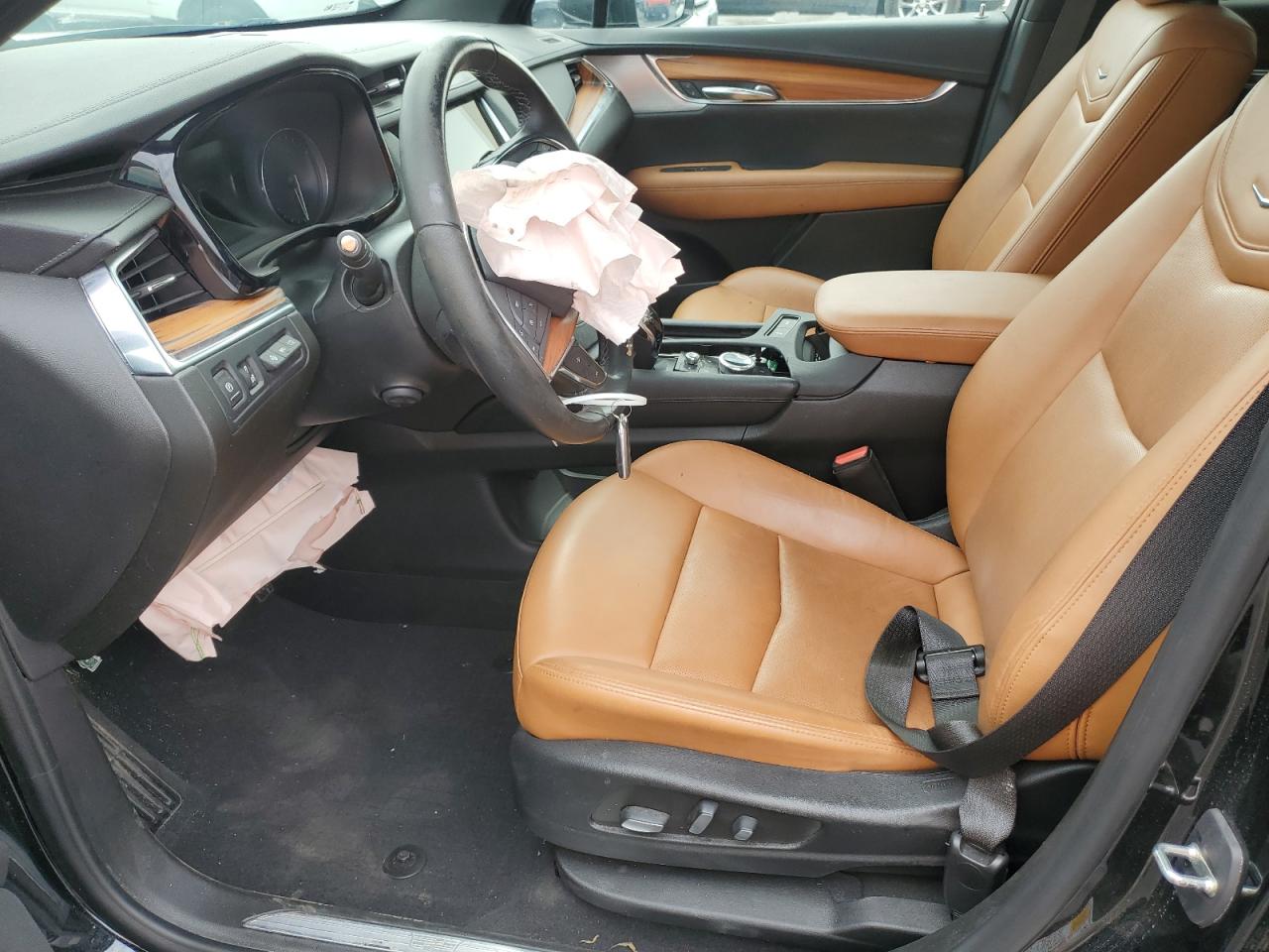 CADILLAC XT5 PREMIUM LUXURY