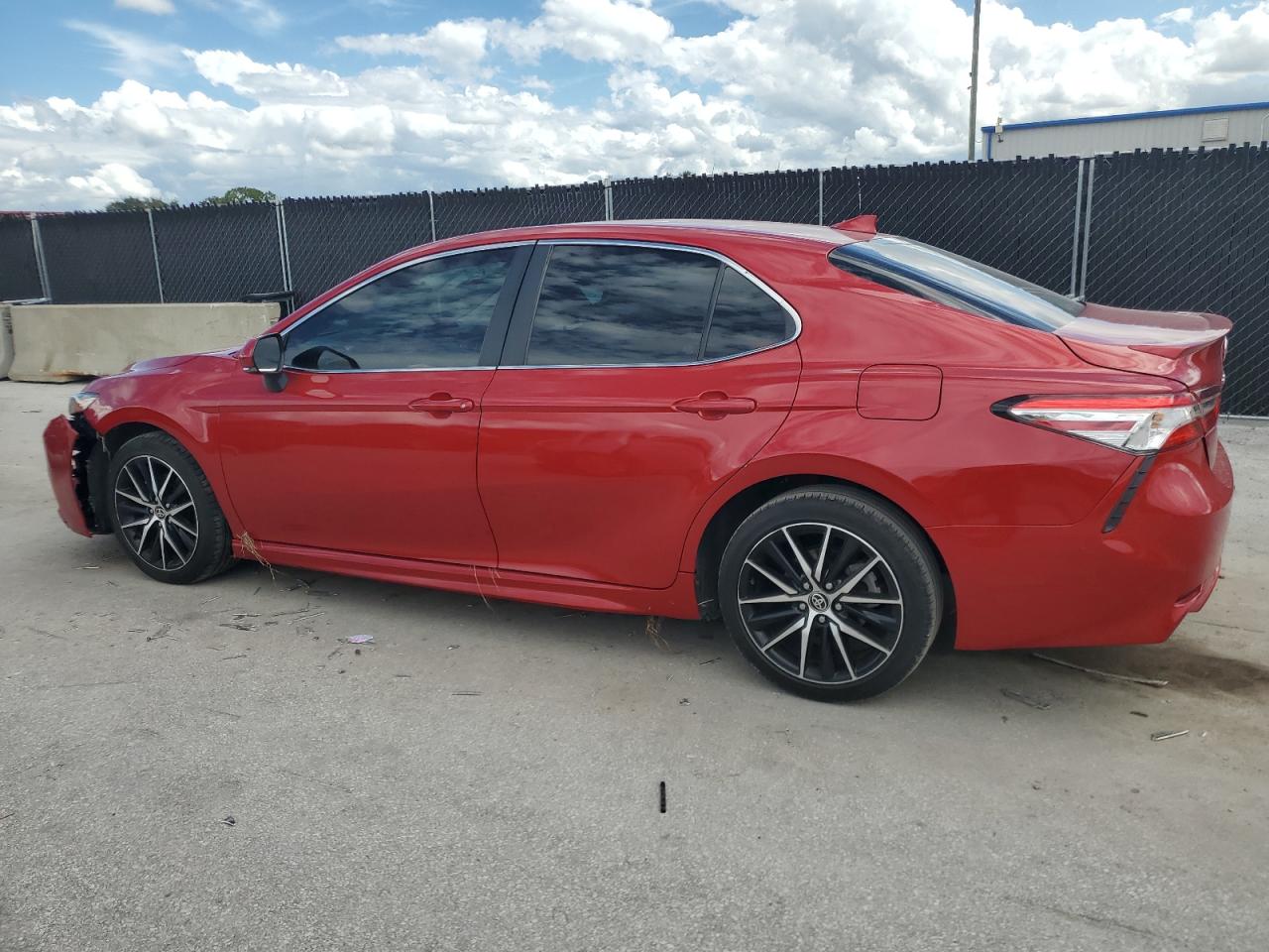 TOYOTA CAMRY SE NIGHT SHADE