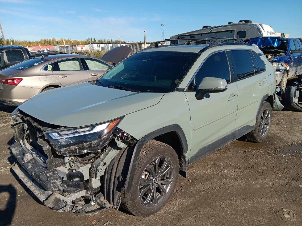 TOYOTA RAV4 XLE PREMIUM