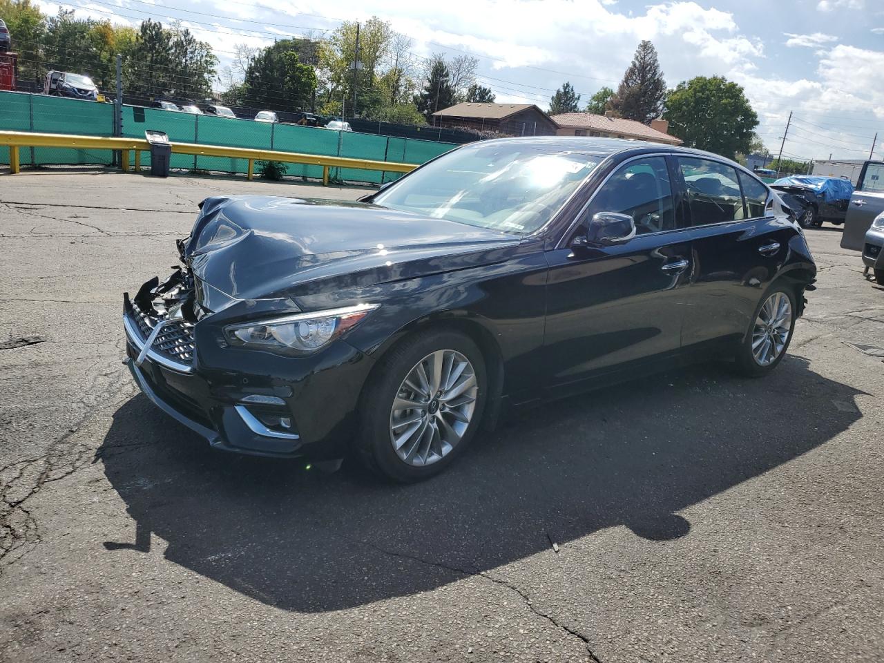 INFINITI Q50 LUXE