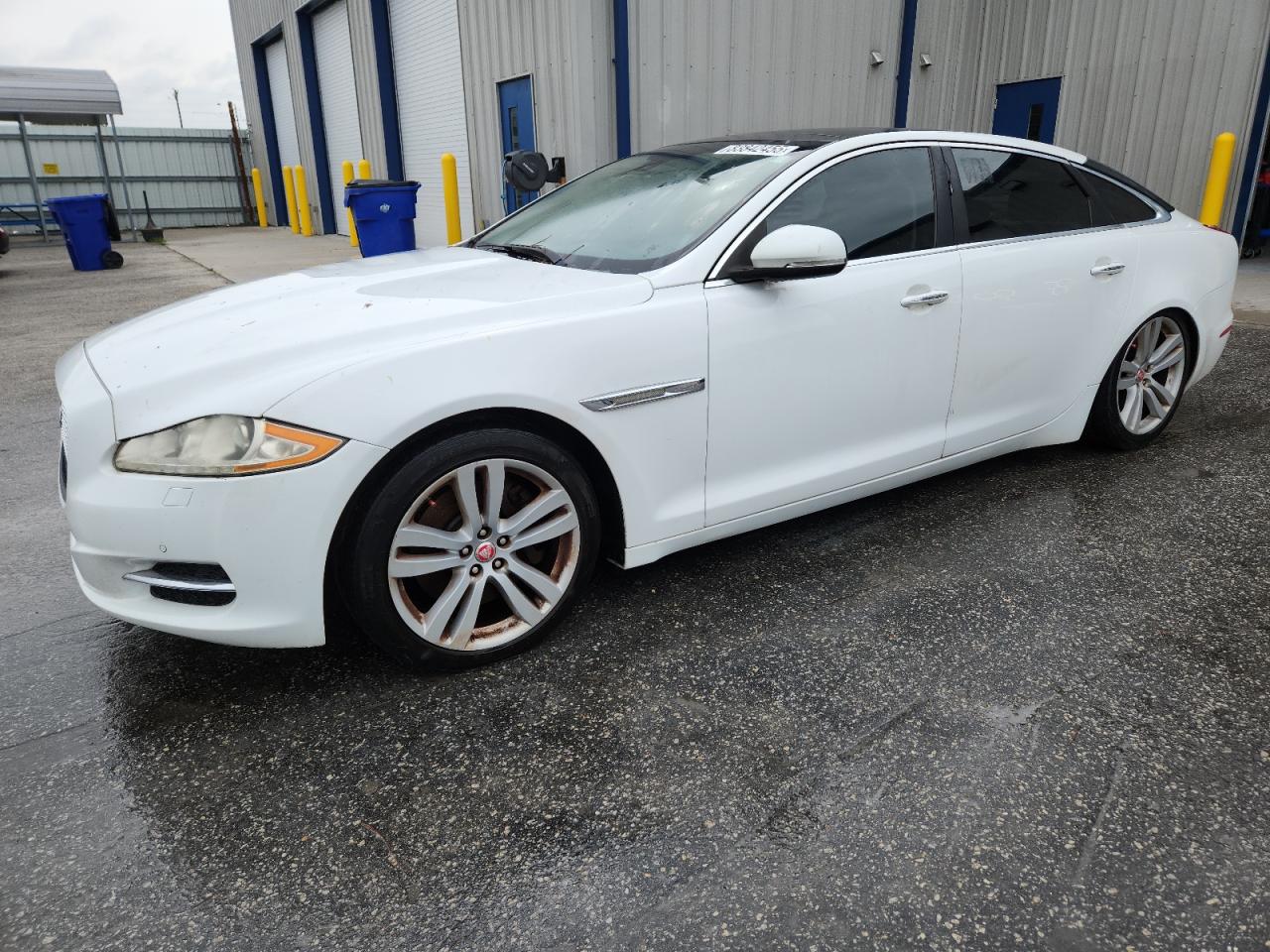 JAGUAR XJ PORTFOLIO