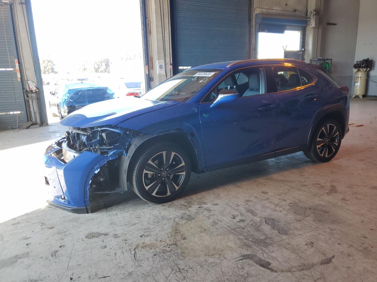 LEXUS UX 250H BASE