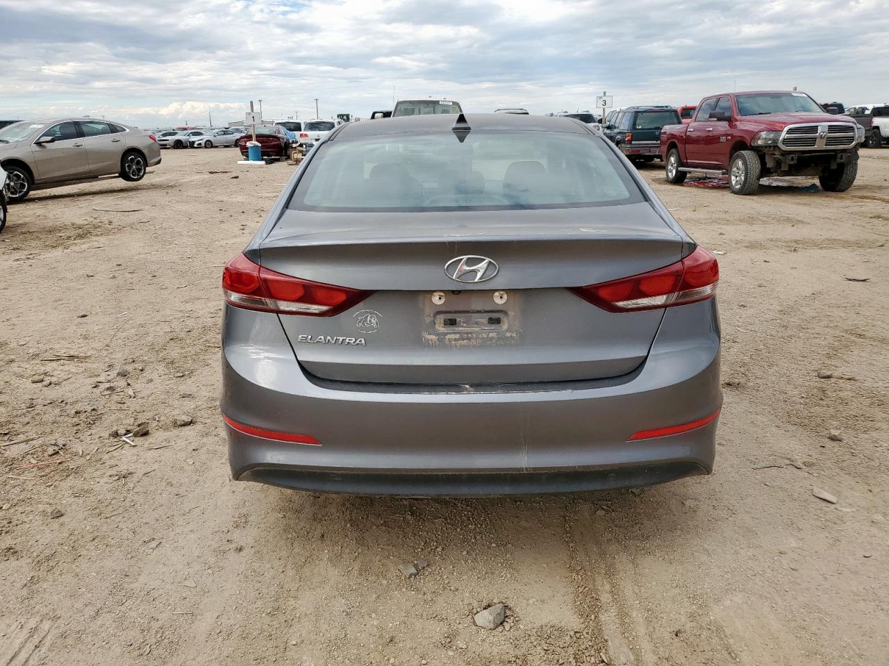 HYUNDAI ELANTRA SEL