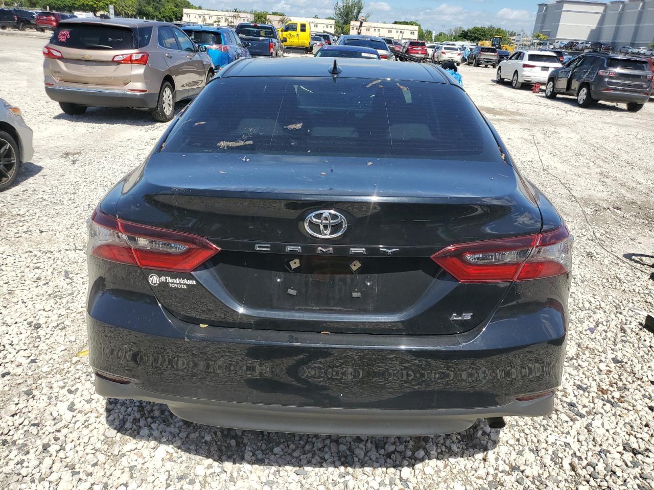 TOYOTA CAMRY LE