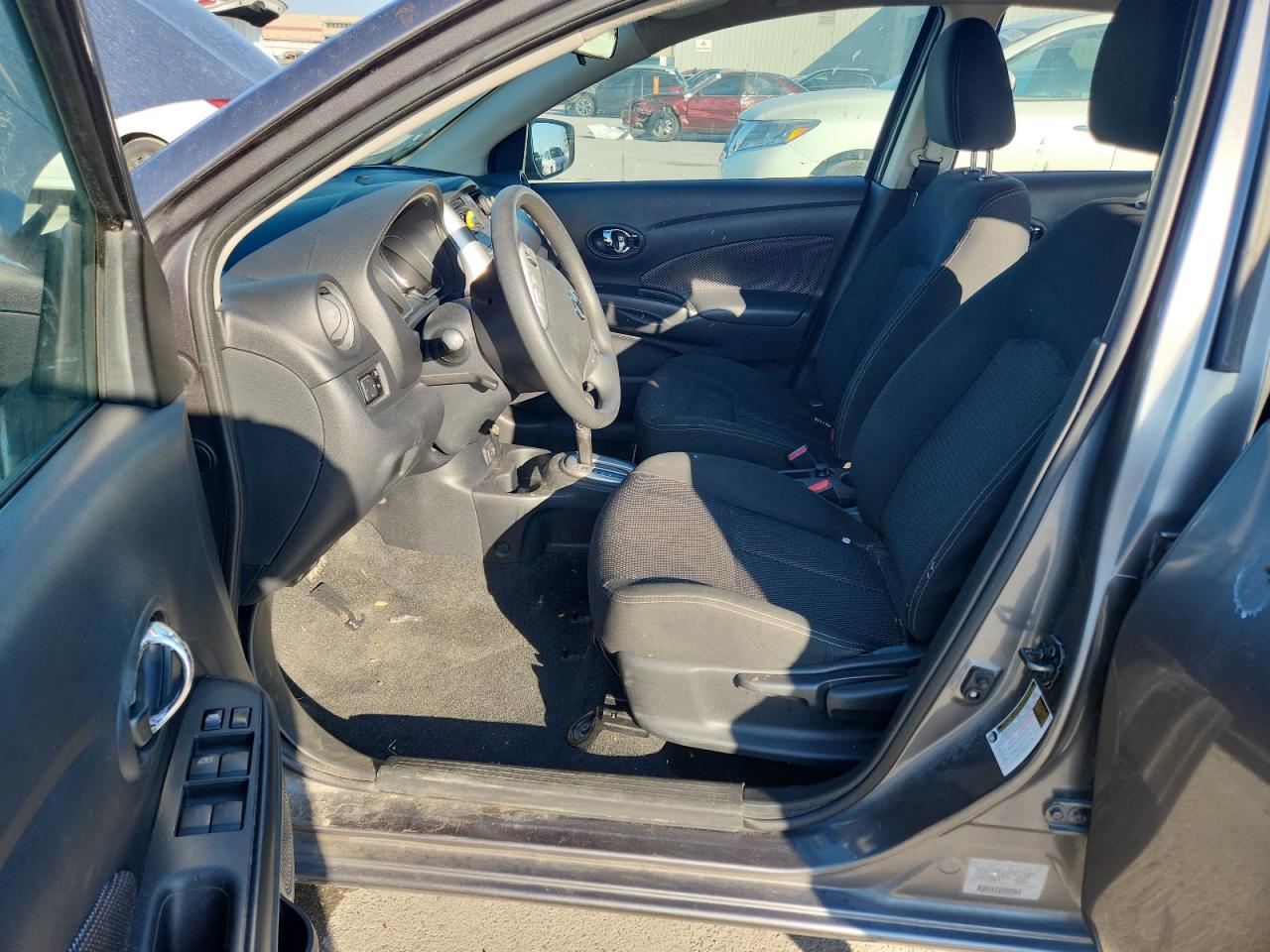 Lot #3316093252 2019 NISSAN VERSA S