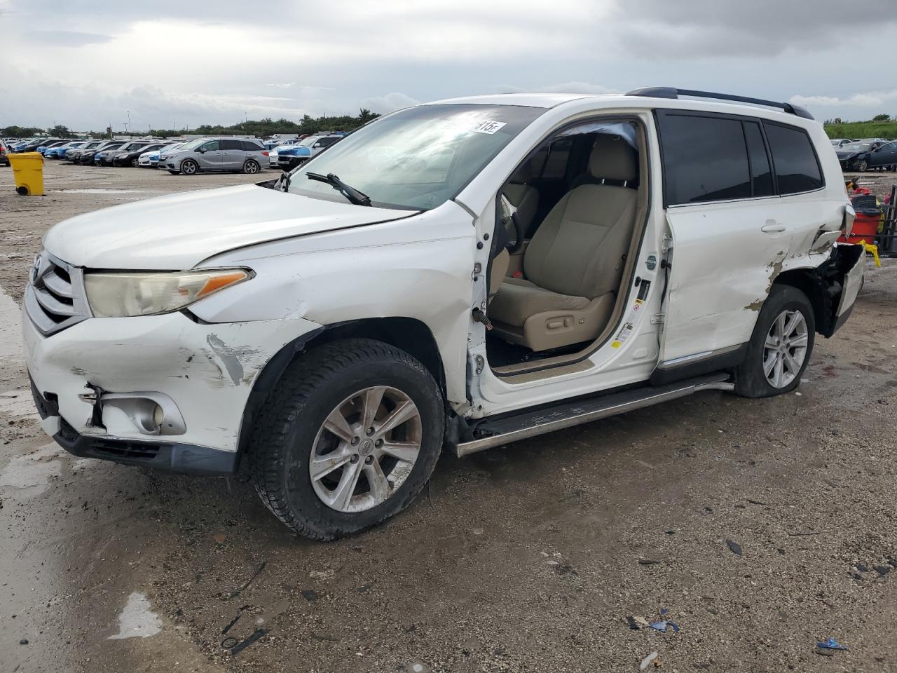 TOYOTA HIGHLANDER BASE