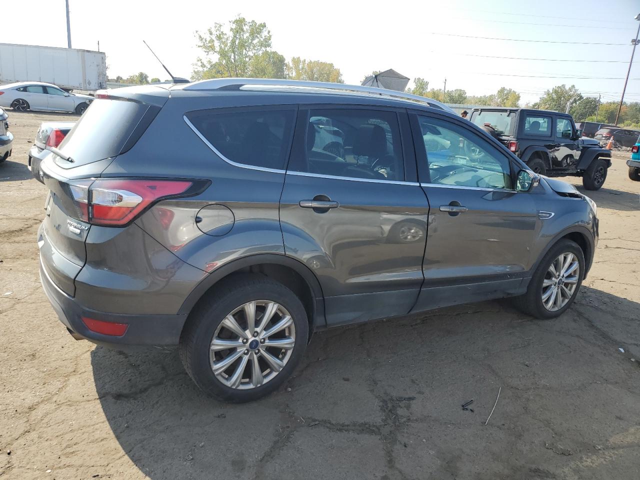 FORD ESCAPE TITANIUM