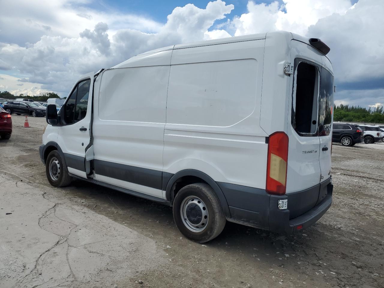 Lot #3308303202 2018 FORD TRANSIT T-