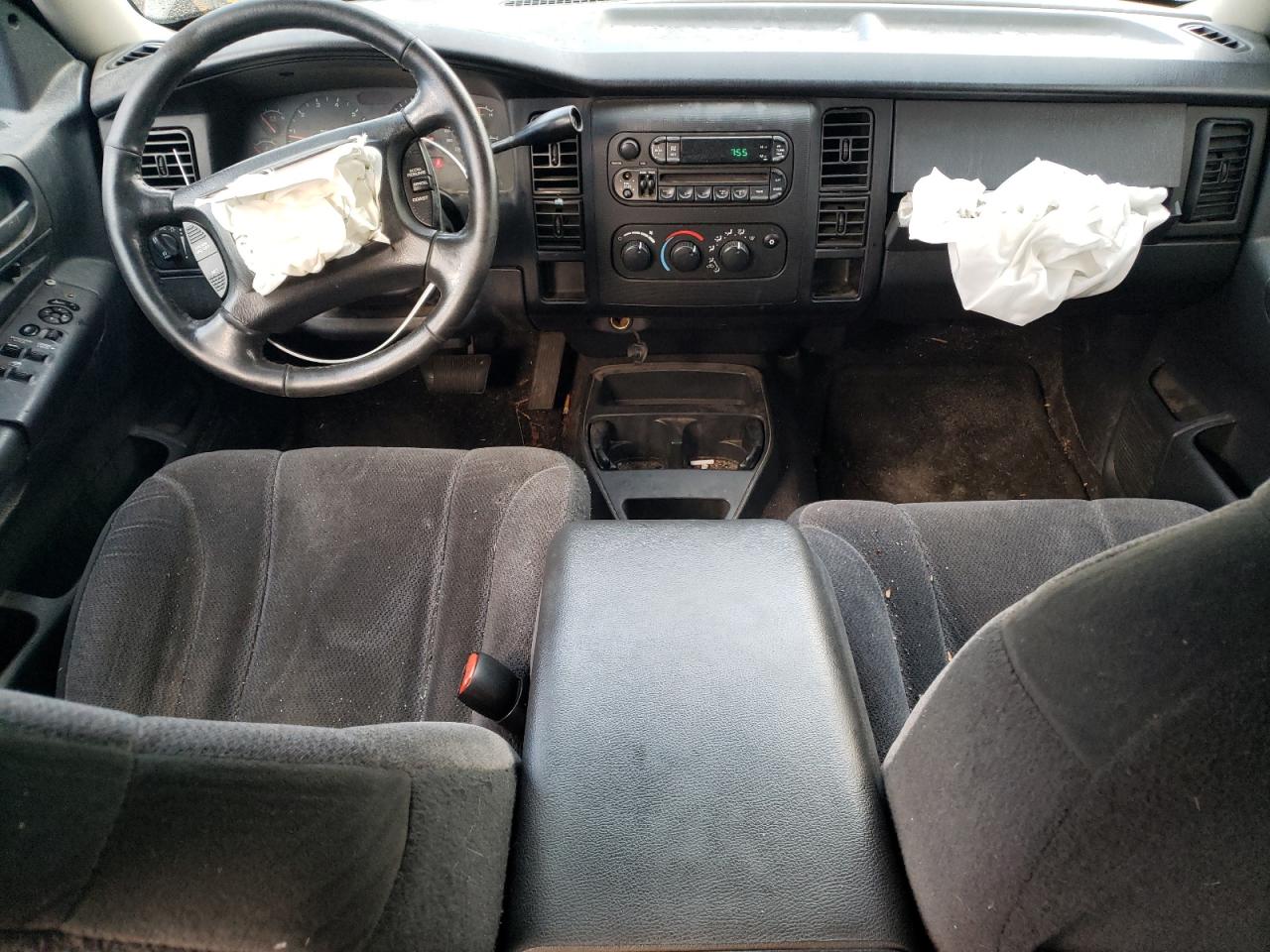 Lot #3302708057 2004 DODGE DAKOTA QUAD SPORT