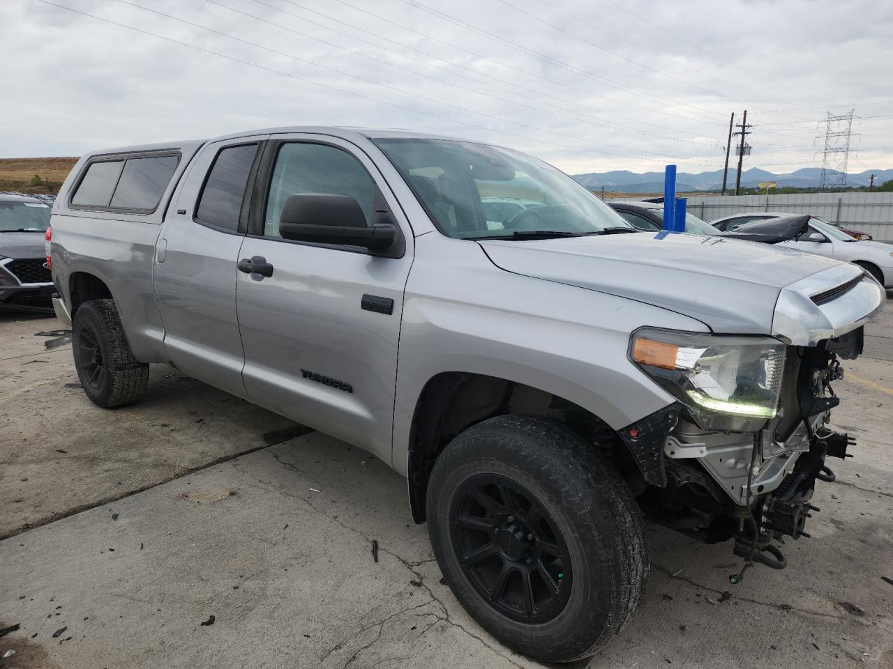 TOYOTA TUNDRA DOUBLE CAB SR