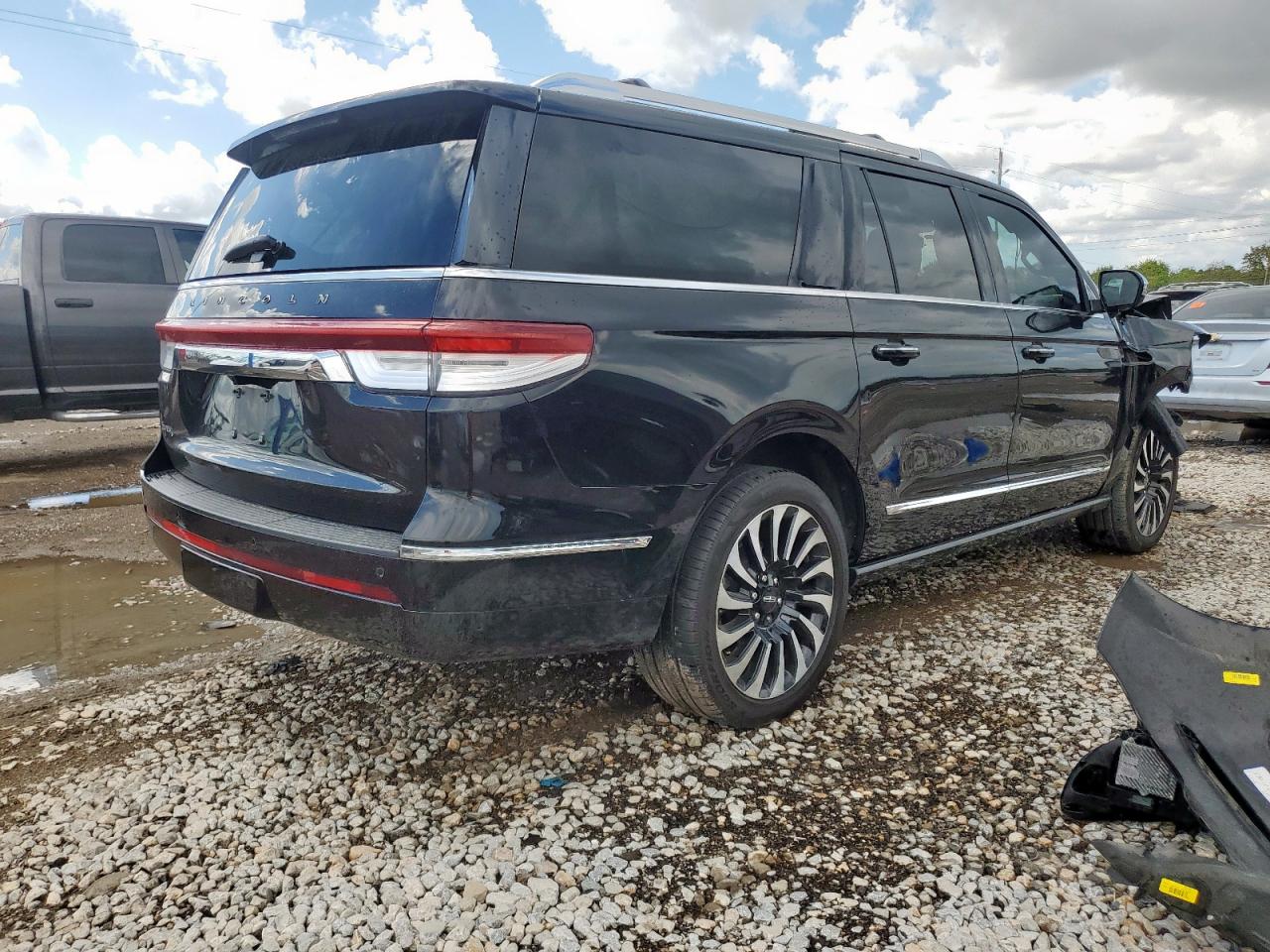 LINCOLN NAVIGATOR L BLACK LABEL