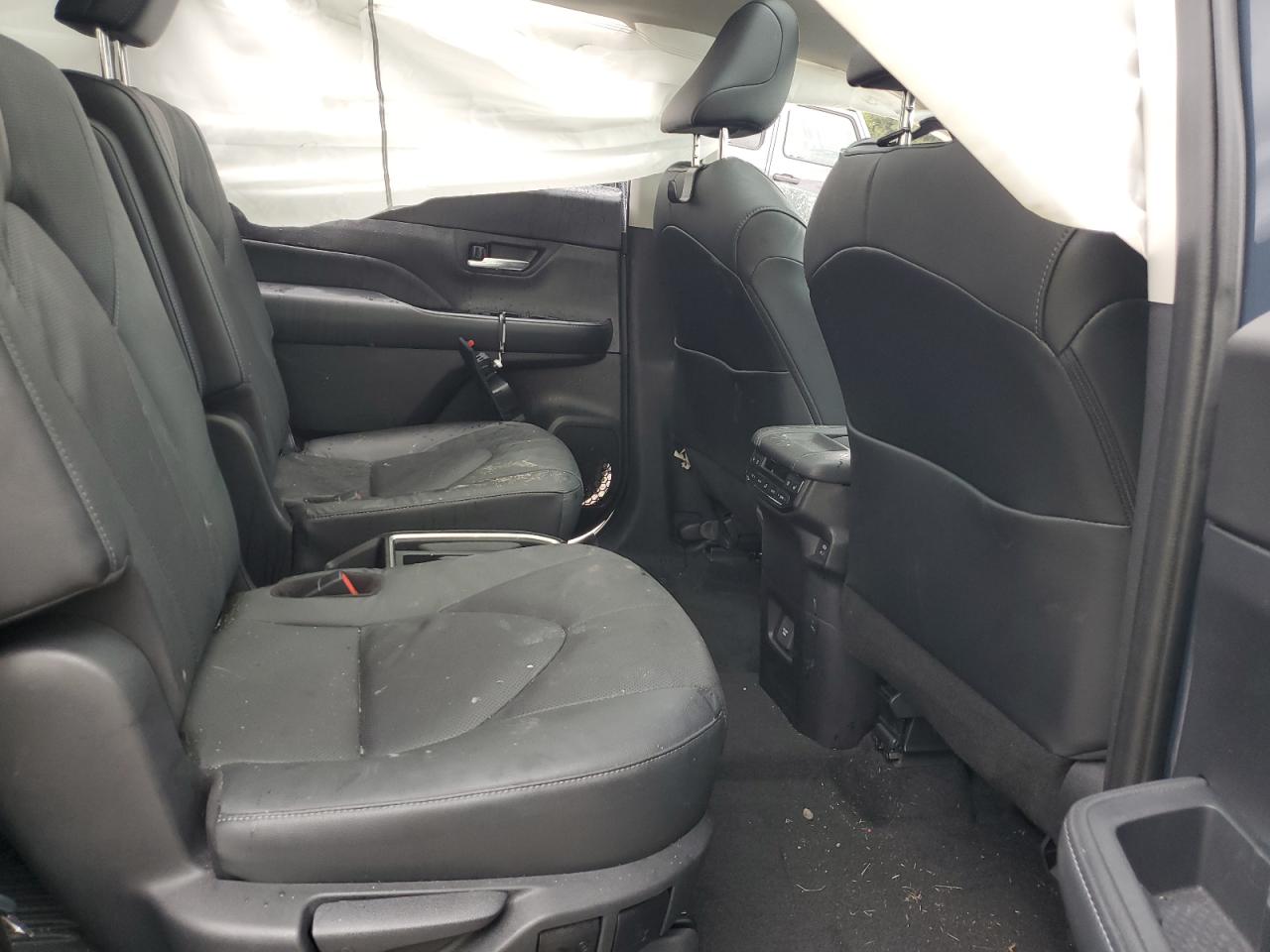 TOYOTA HIGHLANDER XLE