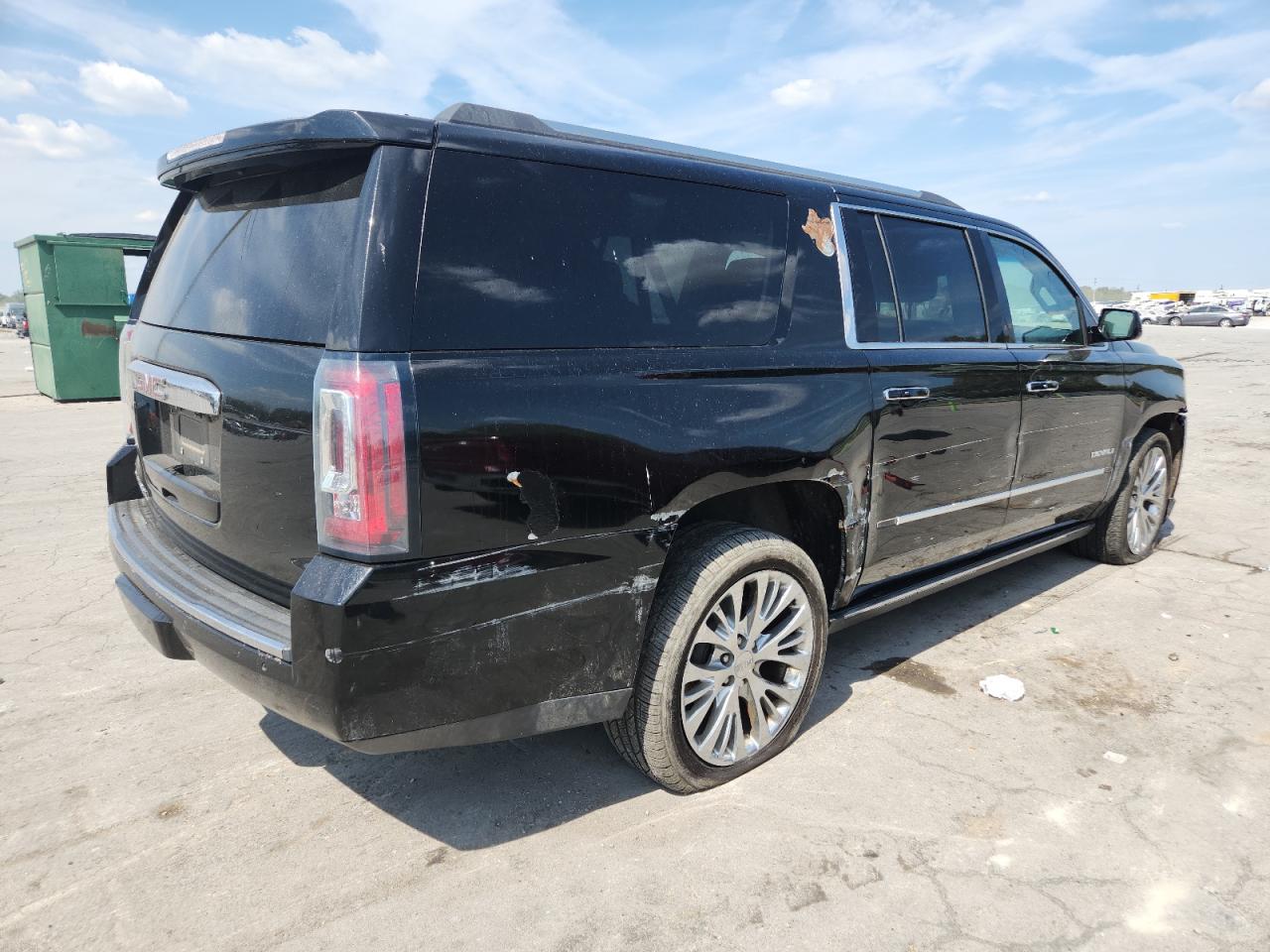 GMC YUKON DENALI