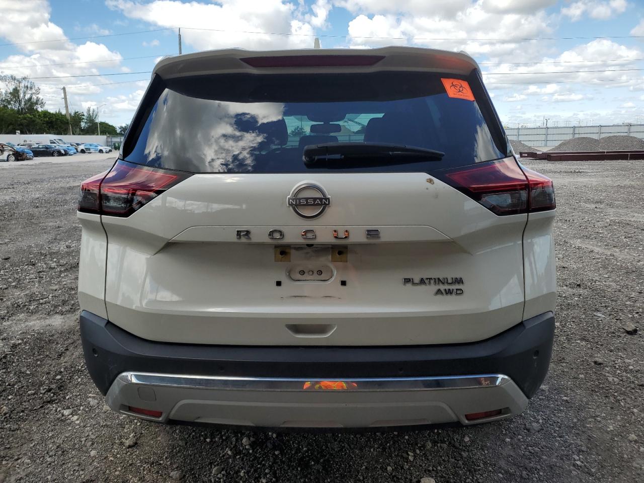 NISSAN ROGUE PLATINUM