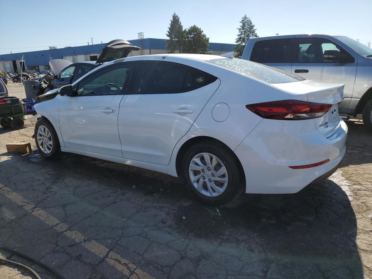 HYUNDAI ELANTRA SE