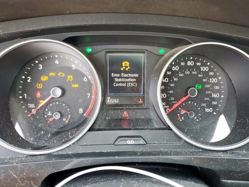 2018 VOLKSWAGEN TIGUAN SE - 3VV3B7AX7JM019074