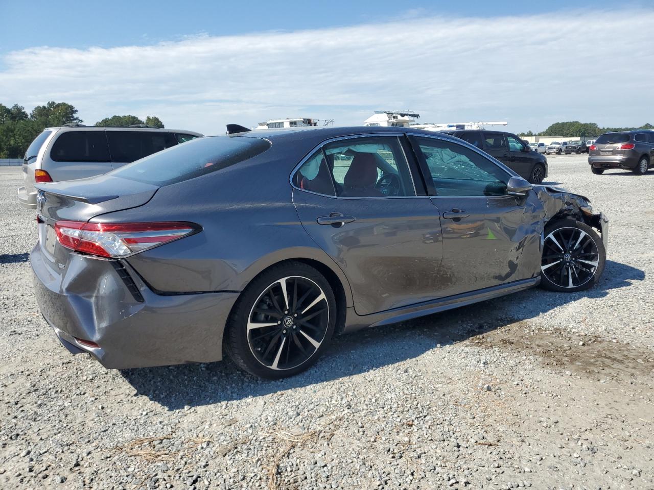 TOYOTA CAMRY XSE