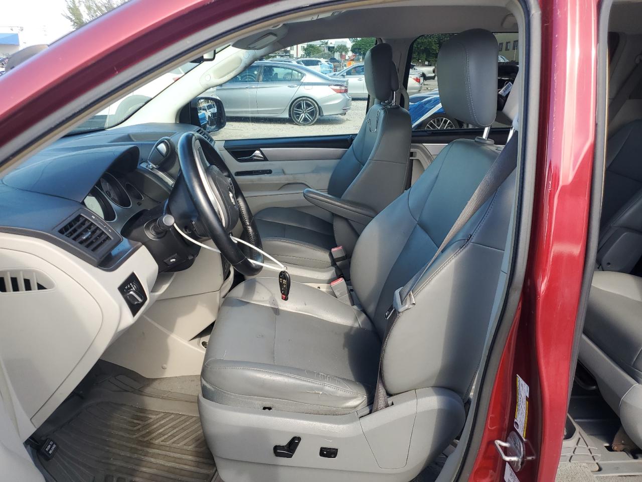 VOLKSWAGEN ROUTAN SE