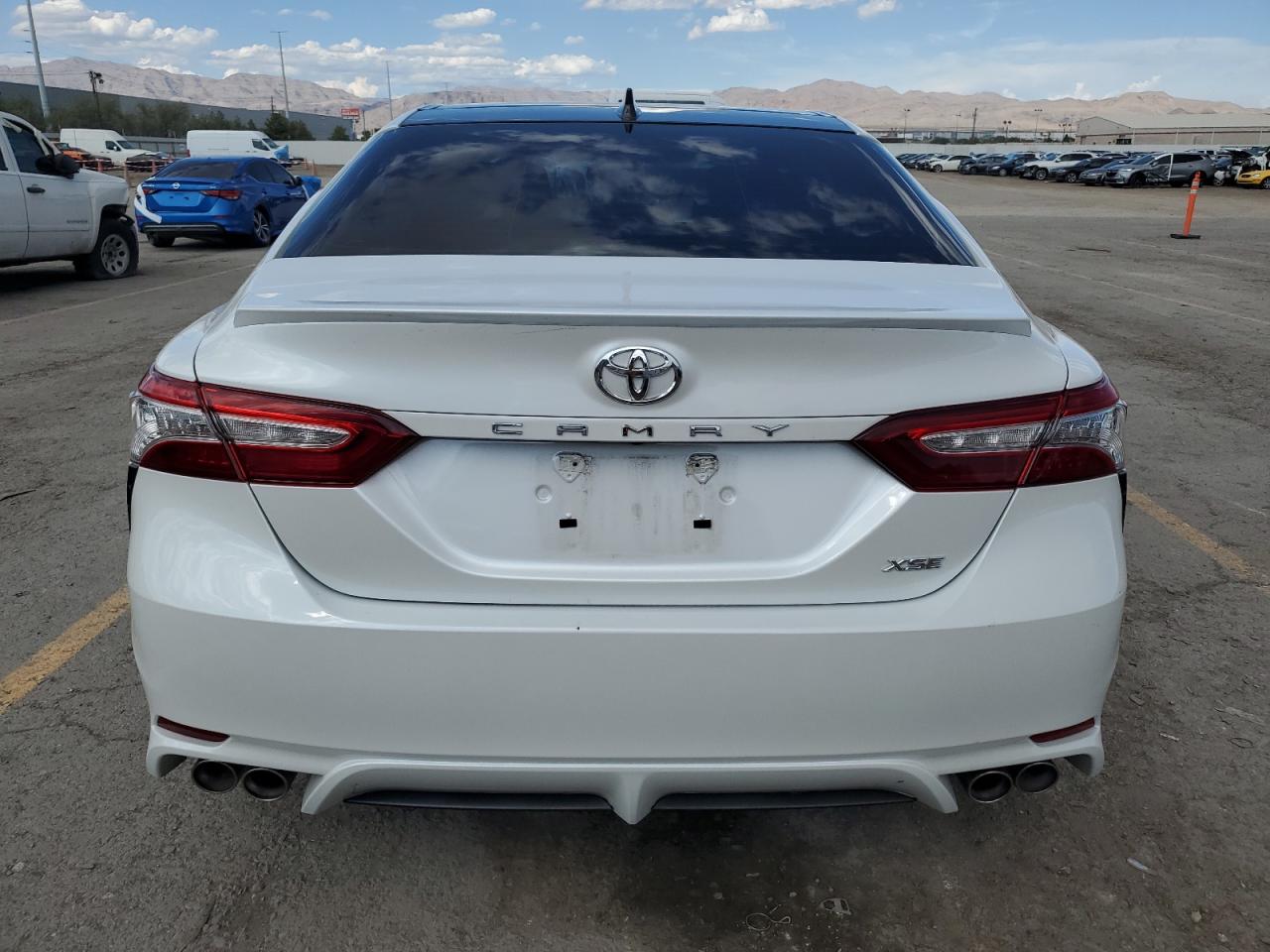 TOYOTA CAMRY XSE