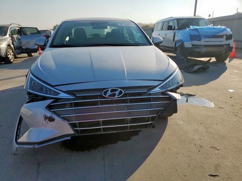 2019 HYUNDAI ELANTRA SE - 5NPD84LF0KH462646