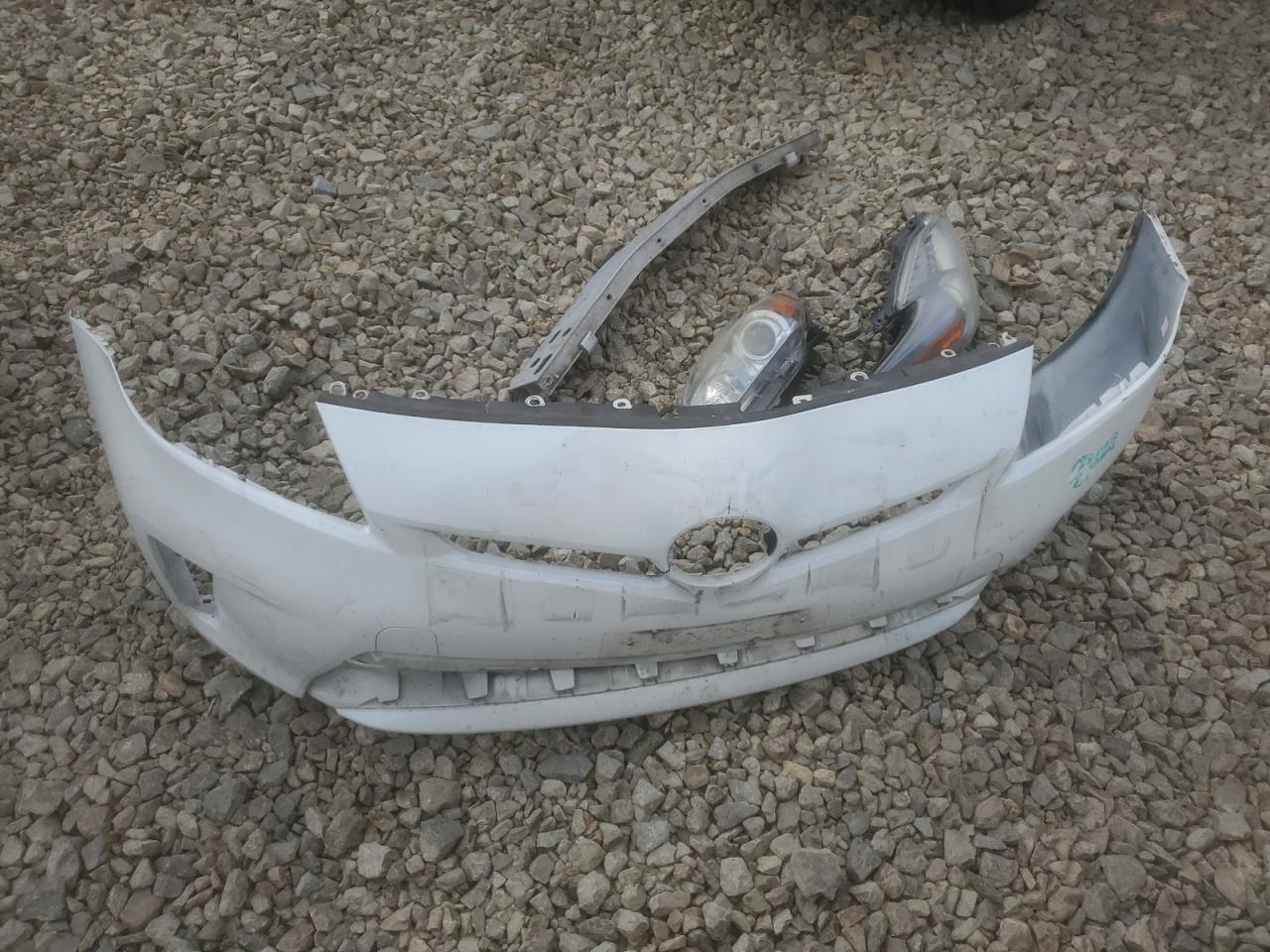 TOYOTA PRIUS PLUG-IN