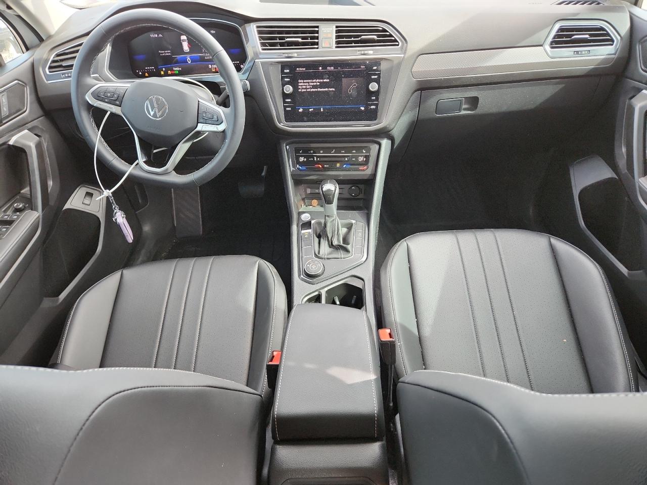 VOLKSWAGEN TIGUAN SE